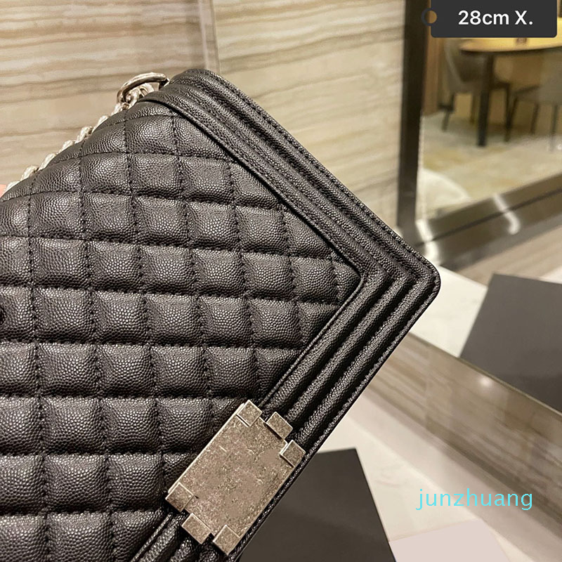 Designer- Classic Single Falp Boy Bags Distressed Hardware Quilted Matelasse Chain Large Capacity Womens Luxury Calfskin Handbags, 25cm black
Designer- Classic Single Falp Boy Bags Distressed Hardware Quilted Matelasse Chain Large Capacity Womens Luxury Calfskin Handbags, 25cm black