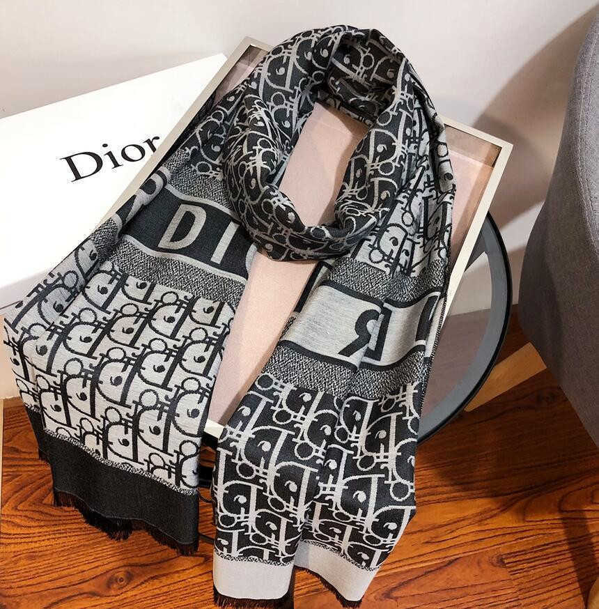 High Quatity Spring And AutumnTwill Silk Scarf For Women Designer G2021 GGLVLouis
VittonYSL
VUTTON Scavers Sunscreen
High Quatity Spring And AutumnTwill Silk Scarf For Women Designer G2021 GGLVLouis
VittonYSL
VUTTON Scavers Sunscreen