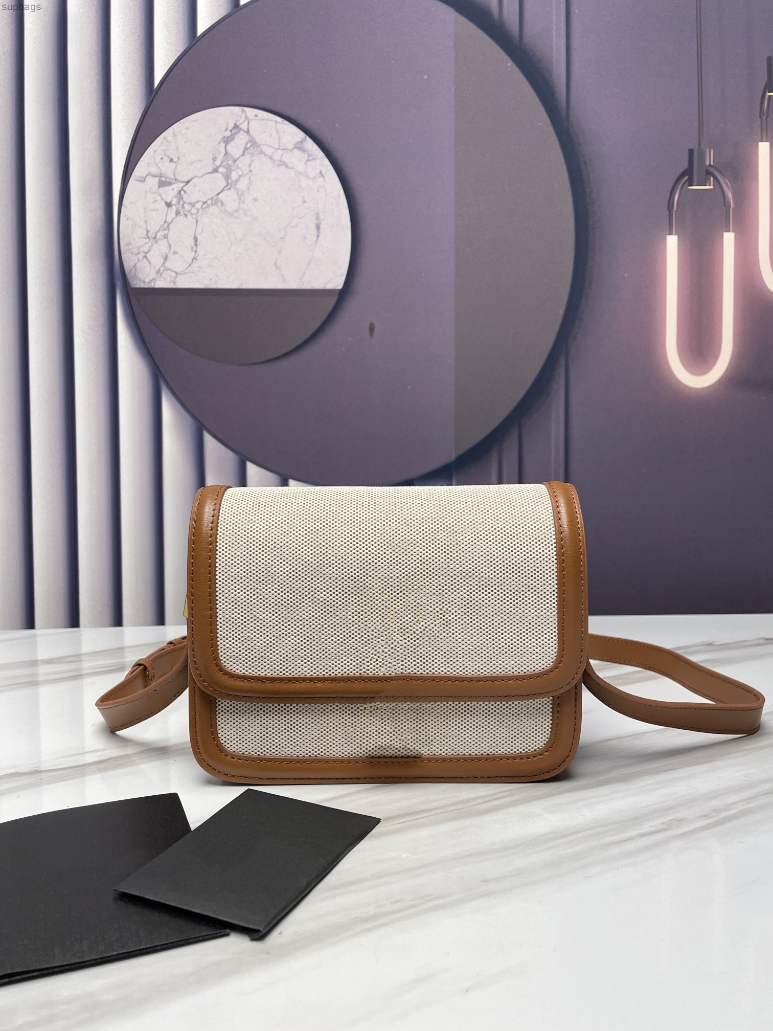 Top Quality!!! Cross Body Bags Rue De Solferino WOMEN Mini Box Toothpick Grain Genuine Leather Shoulder Bag 634306 B-001, Brown
Top Quality!!! Cross Body Bags Rue De Solferino WOMEN Mini Box Toothpick Grain Genuine Leather Shoulder Bag 634306 B-001, Brown