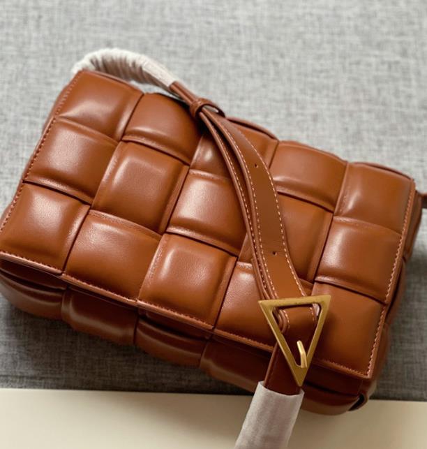 Luxurys Designers Bags Women Shoulder Bag Handbag Famous Brand High Quanlity Designed for Men and Womam Pillow Shape Many Colors, Peacock blue
Luxurys Designers Bags Women Shoulder Bag Handbag Famous Brand High Quanlity Designed for Men and Womam Pillow Shape Many Colors, Peacock blue