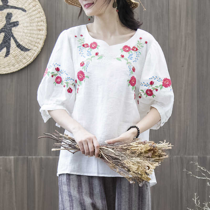 F&je Summer Style Women Tshirt Plus Size Lantern Sleeve Loose O-neck Tops Floral Embroidery Vintage Femme linen Tee Shirt MMX01 210608, White
F&je Summer Style Women Tshirt Plus Size Lantern Sleeve Loose O-neck Tops Floral Embroidery Vintage Femme linen Tee Shirt MMX01 210608, White