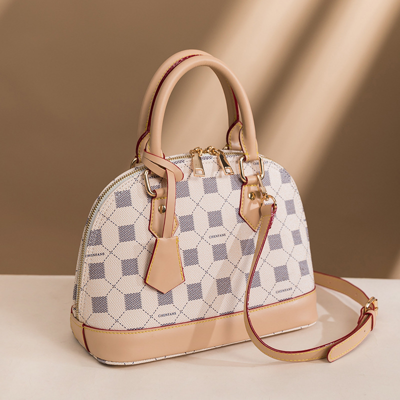 White lattice Shell bag women's oblique cross Xia Shangxin #130 women's Korean handbag quick sale through goods source lattice single shoulder bags simple, White lattice small
White lattice Shell bag women's oblique cross Xia Shangxin #130 women's Korean handbag quick sale through goods source lattice single shoulder bags simple, White lattice small