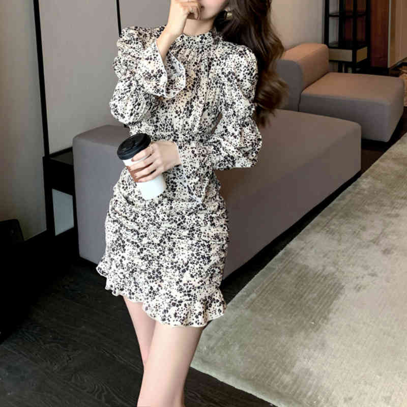 Retro Floral Printed Ruffle Women Chiffon Dresses Spring Long Sleeve O-Neck Pleated Sexy Short Mini Dress Mujer Vestidos 210514