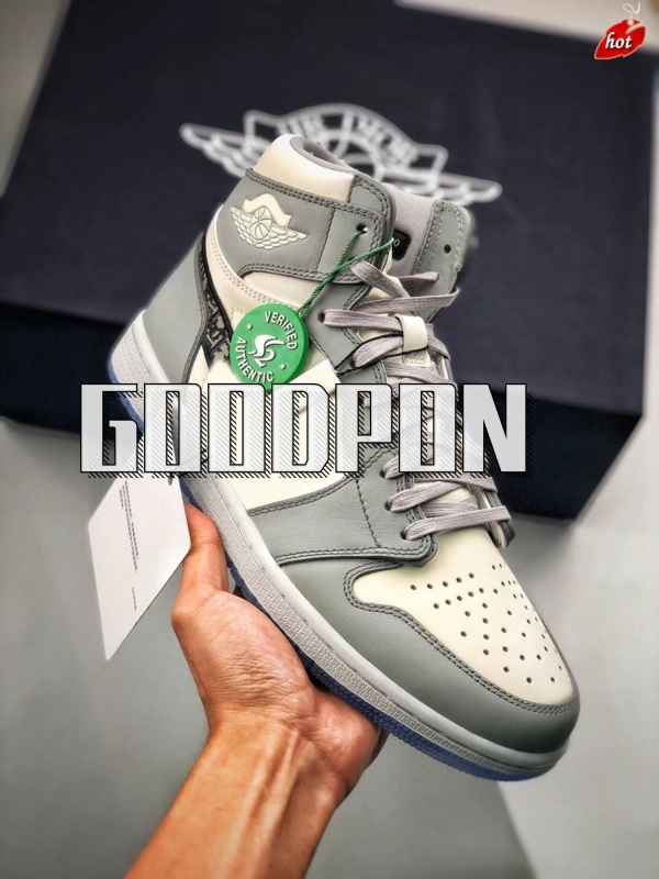 Shoes Authentic 1 High OG Low Man Woman 1S Wolf Grey Sail Photon Dust White Original Bag CN8607-002, Bubble wrap packaging
Shoes Authentic 1 High OG Low Man Woman 1S Wolf Grey Sail Photon Dust White Original Bag CN8607-002, Bubble wrap packaging