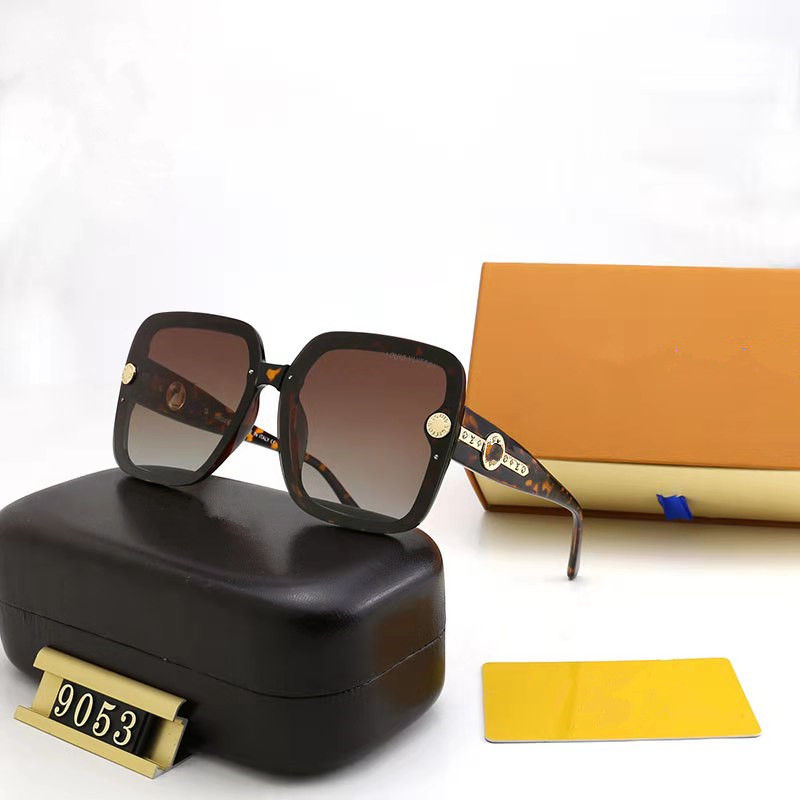 Classic Round Sunglasses Brand Design UV400 Eyewear Metal Gold Frame Sun Glasses Men Women Mirror
Classic Round Sunglasses Brand Design UV400 Eyewear Metal Gold Frame Sun Glasses Men Women Mirror