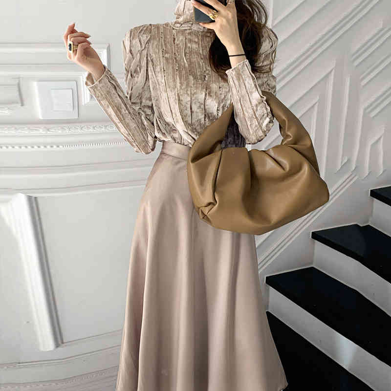 Spring Casual Two Pieces Set Women Elegant Turtleneck Long-Sleeved Velvet Shirt+Female Champagne Gold Satin Skirt Suit 210520