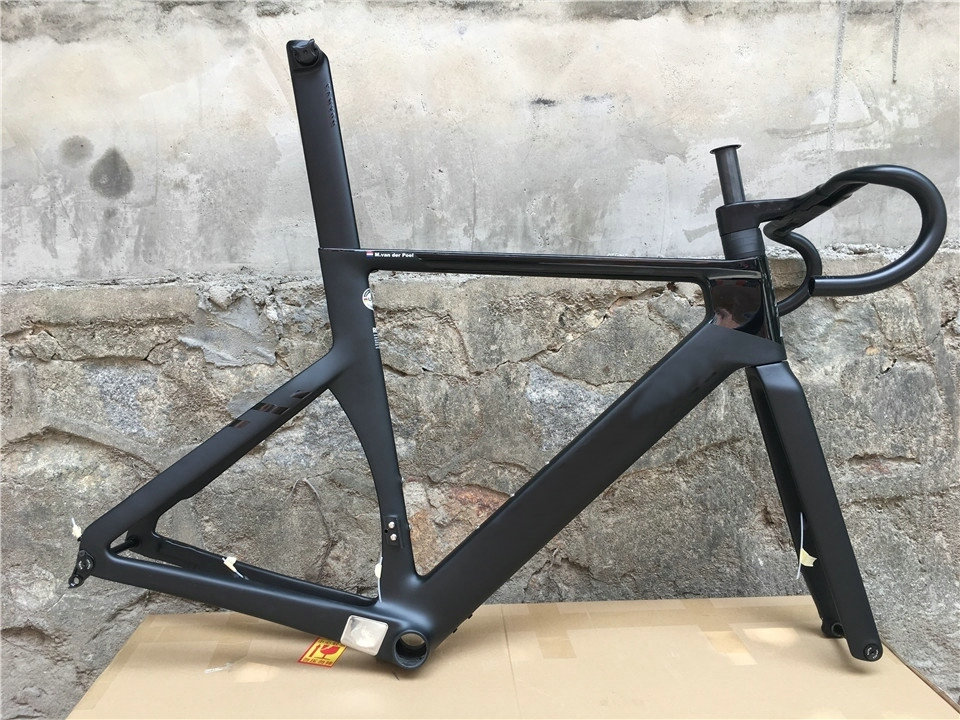 BOB Canyon aeroad cfr road carbon frame Handlebar Disc brake bicycle frameset DPD XDB A01, Ca10
BOB Canyon aeroad cfr road carbon frame Handlebar Disc brake bicycle frameset DPD XDB A01, Ca10
