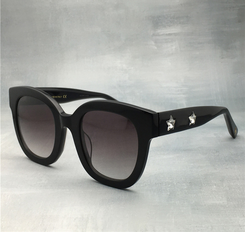 Selling designer 0208 Sunglasses for women fashion simple stars accessories glasses leisure wild style top quality Anti-Ultraviolet protection come with box
Selling designer 0208 Sunglasses for women fashion simple stars accessories glasses leisure wild style top quality Anti-Ultraviolet protection come with box