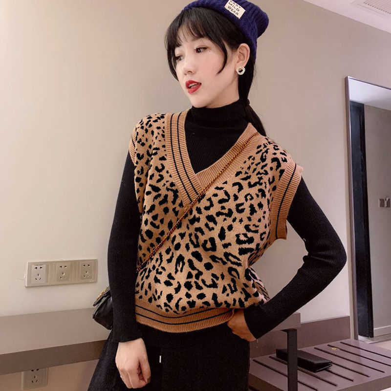 V-neck Leopard Pattern Knitted Sweater Vest Women Loose Sleeveless Fashion Short Pullover Female Spring Autumn 210915
