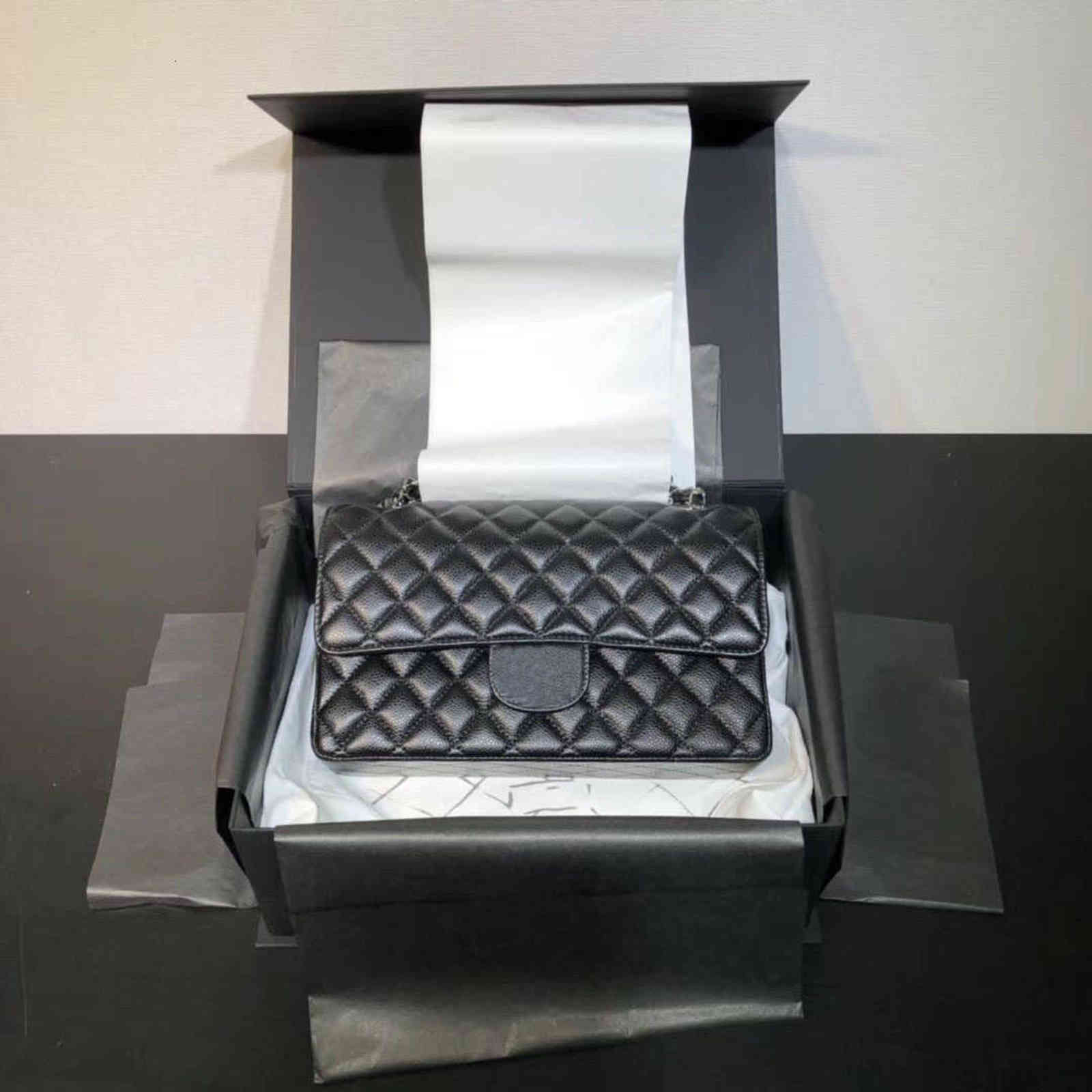 large-capacity handbags1:1 Cf255 Caviar Cowhide Bla Sier Bule Rhombic Chain One Shoulder Slant Span Bag Original Litchi Grain Leather
large-capacity handbags1:1 Cf255 Caviar Cowhide Bla Sier Bule Rhombic Chain One Shoulder Slant Span Bag Original Litchi Grain Leather