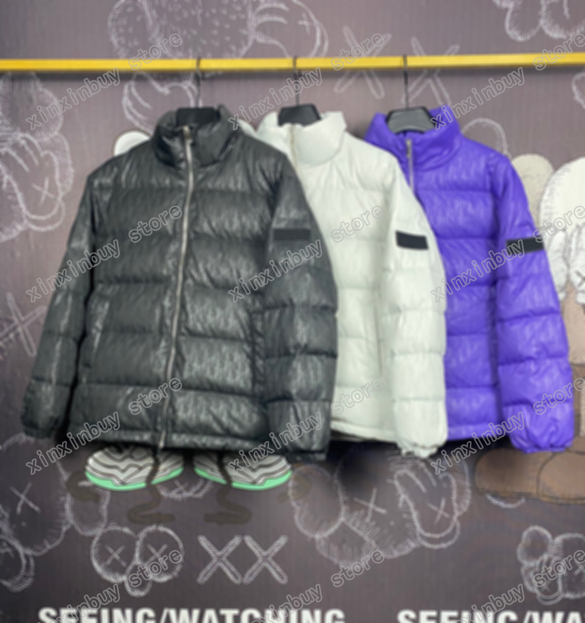 21ss men designers Jackets Down Parkas Hooded paris Jacquard letters embroidery letter clothes mens Coats Outerwear Clothing Black purple gray S-XL
21ss men designers Jackets Down Parkas Hooded paris Jacquard letters embroidery letter clothes mens Coats Outerwear Clothing Black purple gray S-XL