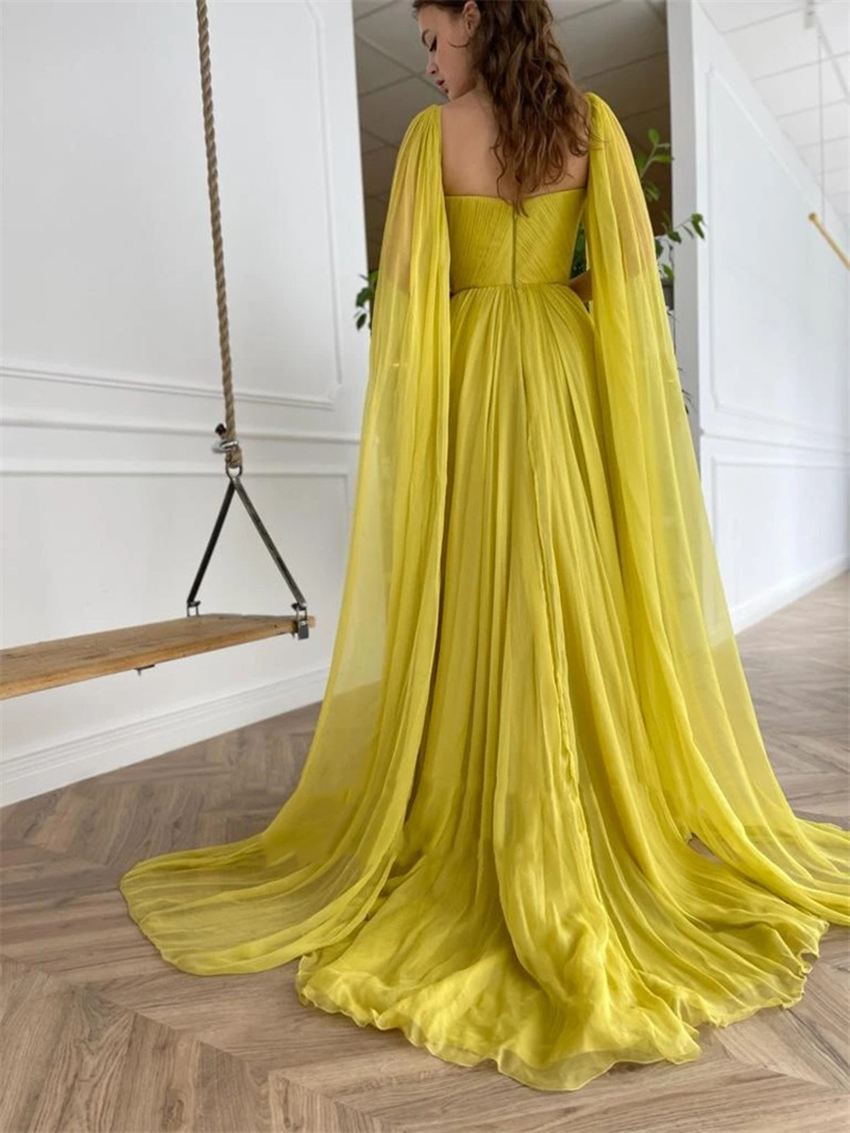 2021 Elegant Citrine Yellow Silk Chiffon Prom Dresses With Long Cape A Line Sweetheart Pleats Side Slit Evening Gowns