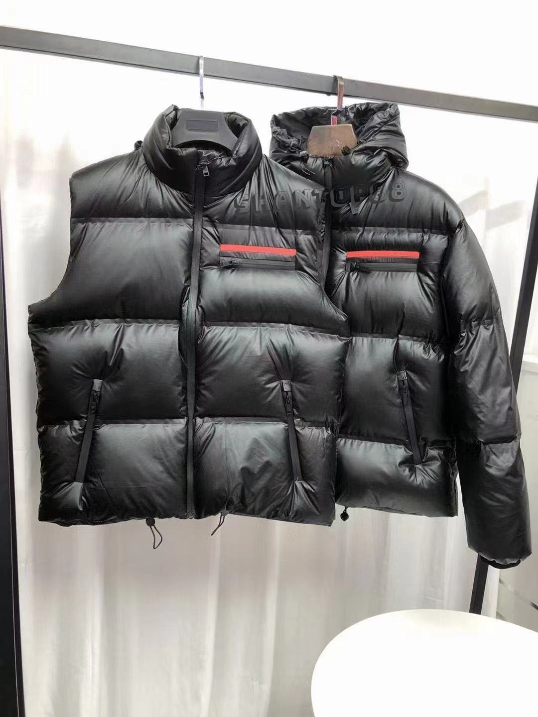 Designer PRAD high-quality down jacket Vest mens short winter trend for female couples 90% white duck thick shiny budge S-2XL, This item is not shipped
Designer PRAD high-quality down jacket Vest mens short winter trend for female couples 90% white duck thick shiny budge S-2XL, This item is not shipped