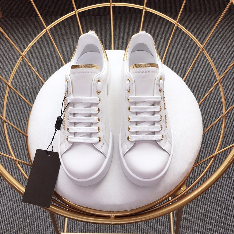DG New Fashion Luxury Man Thick-soled Casual Shoes Fashionable Comfortable Increase Women's Sports Casual Shoes Man Old shoes, Black
DG New Fashion Luxury Man Thick-soled Casual Shoes Fashionable Comfortable Increase Women's Sports Casual Shoes Man Old shoes, Black