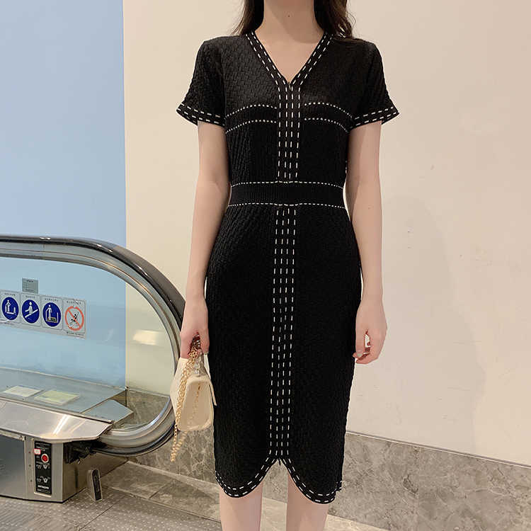 Summer Women Elegant Vestidos Black V-Neck Short Sleeve Korean Style Knitting Casual Dresses Female 210526
Summer Women Elegant Vestidos Black V-Neck Short Sleeve Korean Style Knitting Casual Dresses Female 210526