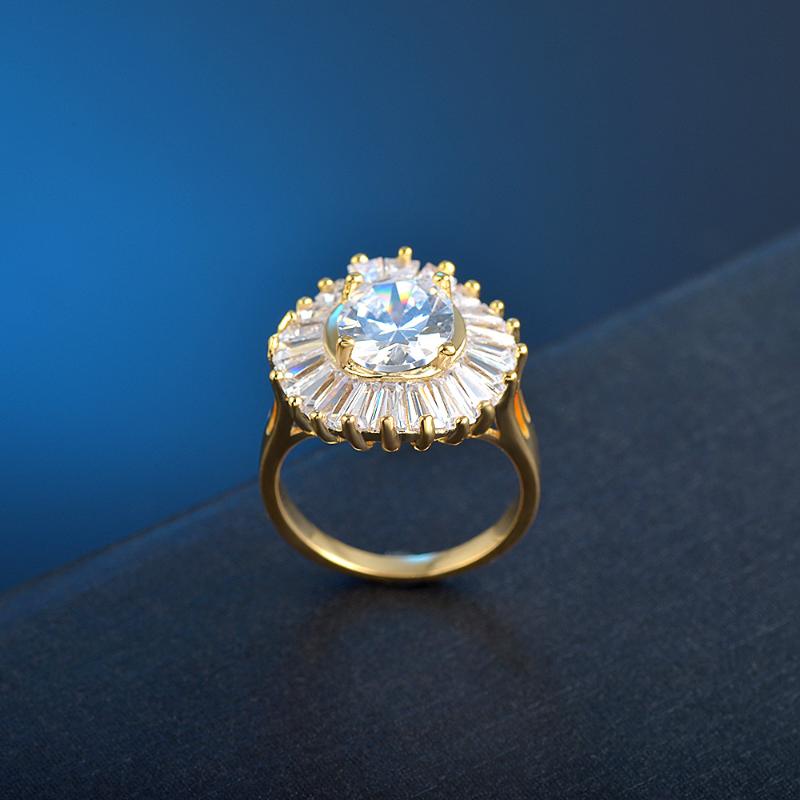 Cluster Rings High Quality European And American Flashing Luxury Dazzling Zircon Index Finger Ring Diamond Ladies Mother Holiday Gift
Cluster Rings High Quality European And American Flashing Luxury Dazzling Zircon Index Finger Ring Diamond Ladies Mother Holiday Gift
