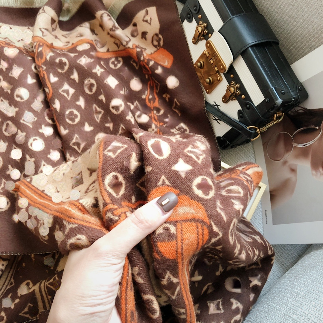 Top Classic Fashion presbyopia Scarf for Women Wool Silk Cashmere Letter Scarf Shawl 2color Ladies Scarves