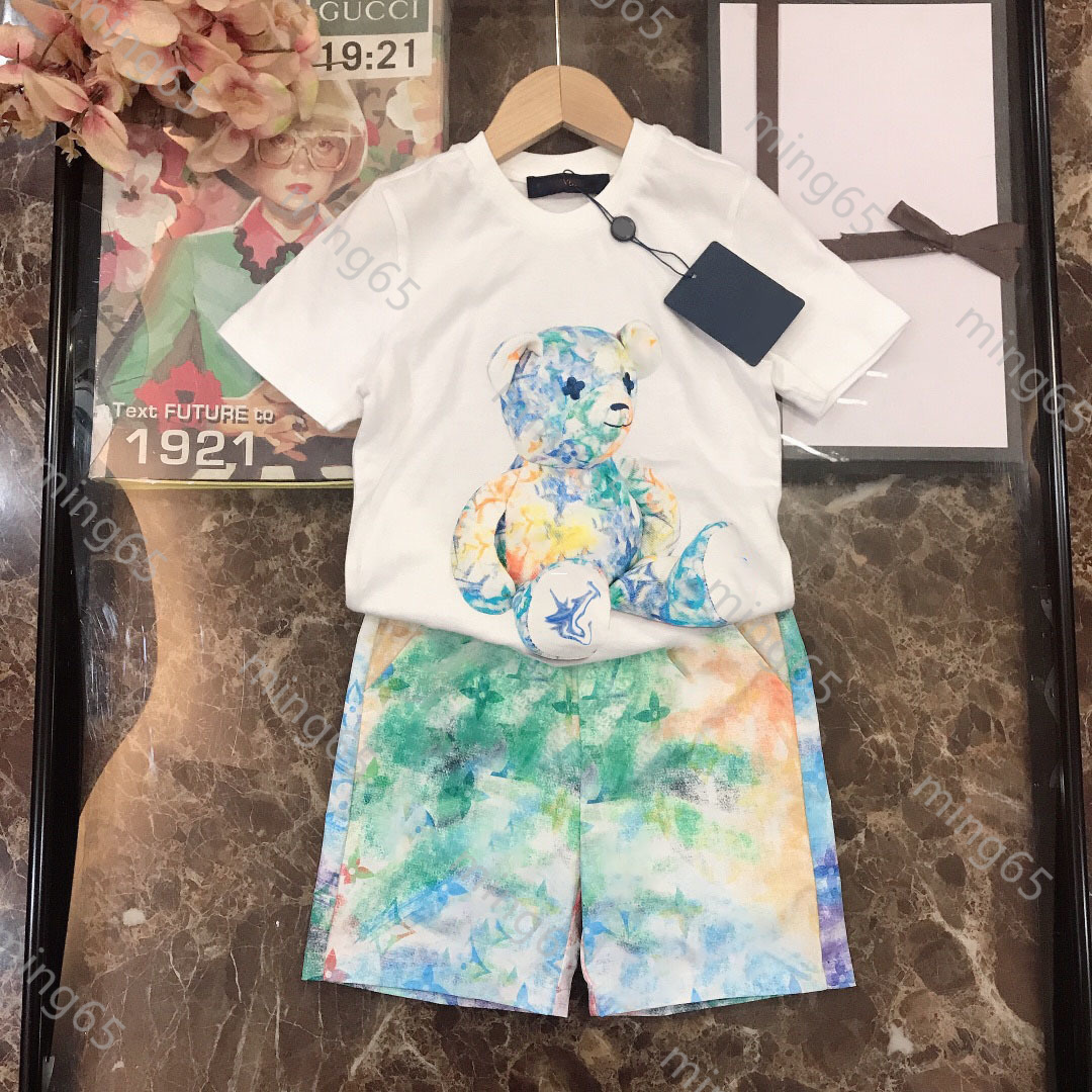 Summer Designers clothing sets Kids cotton Color contrast tees and shorts set for boys girl fashion baby clothes with box size 110-150 ll2, White
Summer Designers clothing sets Kids cotton Color contrast tees and shorts set for boys girl fashion baby clothes with box size 110-150 ll2, White