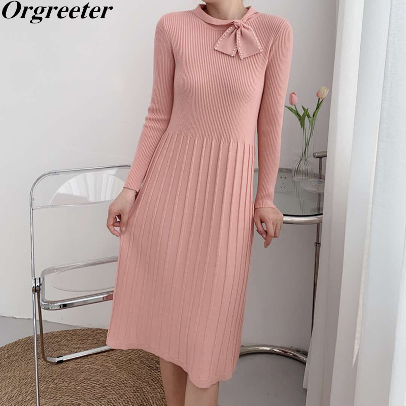 Korean Autumn Winter Solid Knitted Dress Women Beaded Bow collar Long Sleeve Pleated Sweater Elegant Lady Party 210525, Pink
Korean Autumn Winter Solid Knitted Dress Women Beaded Bow collar Long Sleeve Pleated Sweater Elegant Lady Party 210525, Pink