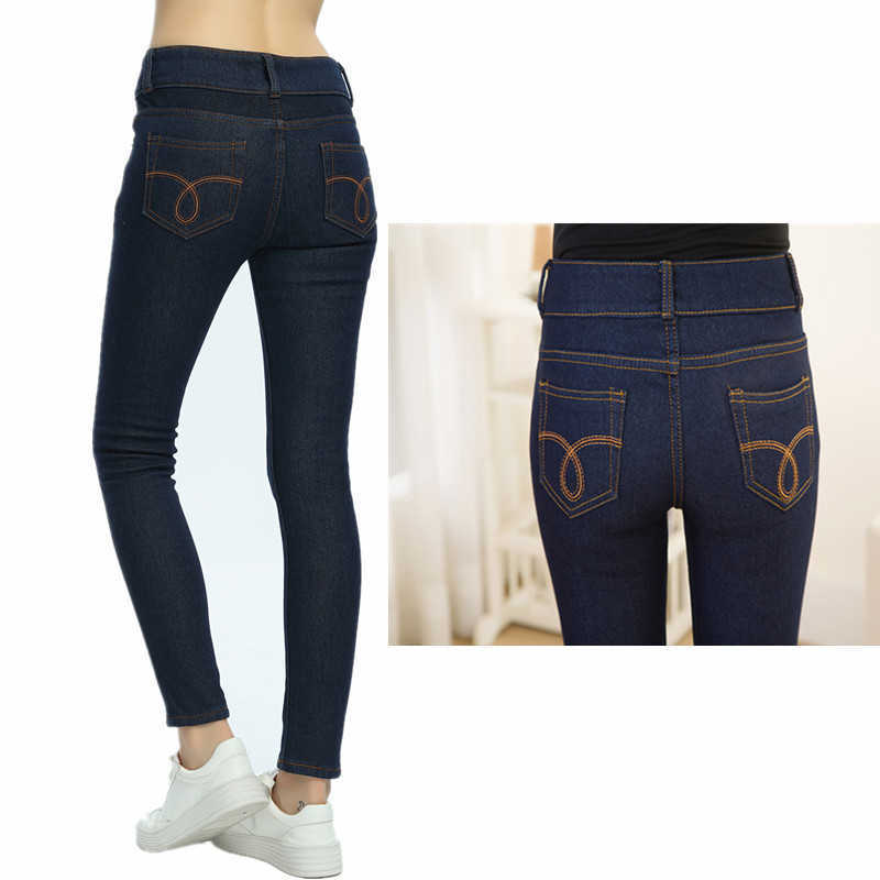 Oversized Winter Jeans Women Fleeces Inside Thickening Denim Pants High Waist Warm Trousers Female Snow P8018 210922