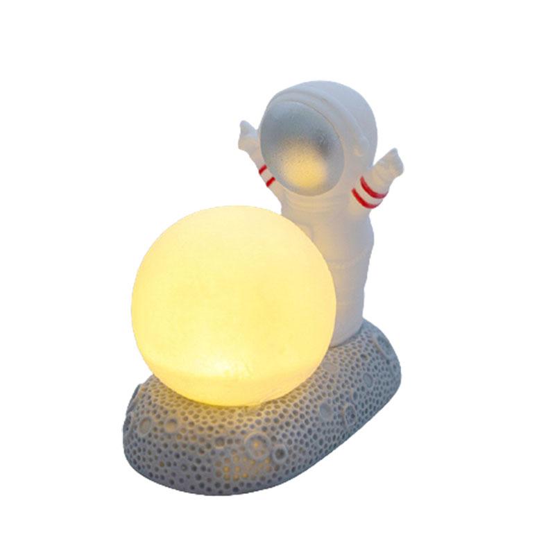 Astronaut Night Light Moon Creative Lamp Decoration Dormitory Bedside Lamp Bedroom Birthday Gift High Value
Astronaut Night Light Moon Creative Lamp Decoration Dormitory Bedside Lamp Bedroom Birthday Gift High Value