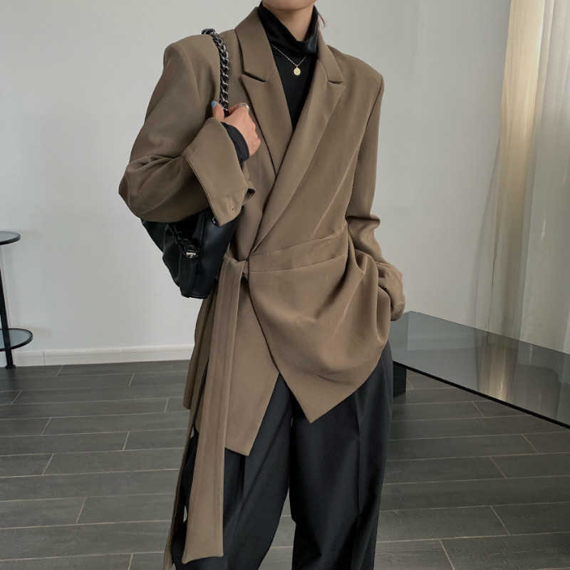 Vintage casual ladies suit high quality fall loose long sleeve blazer Elegant lace-up jacket women 210527
Vintage casual ladies suit high quality fall loose long sleeve blazer Elegant lace-up jacket women 210527