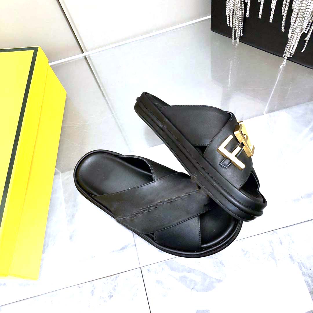 2022 new summer luxury women's genuine leather sandals good quality designer fashion slides size 35-40, Black
2022 new summer luxury women's genuine leather sandals good quality designer fashion slides size 35-40, Black