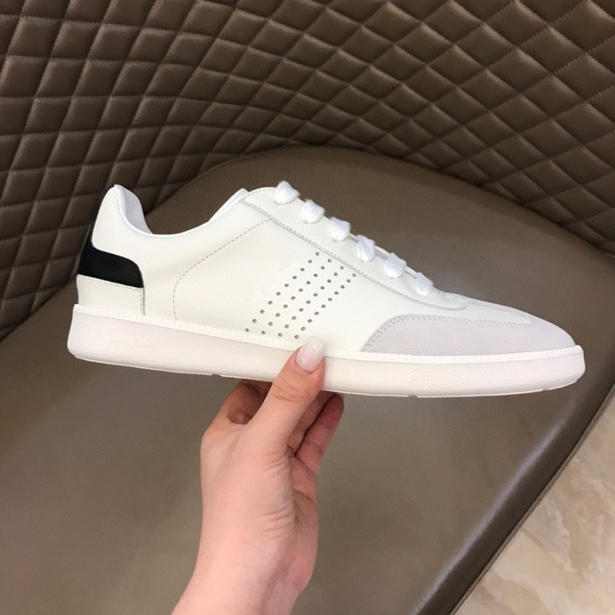 Valentin 2021 men Luxury sneakers Studded designer shoes for high top black white Spikes Genuine Leather casual rivet Sneaker, 01
Valentin 2021 men Luxury sneakers Studded designer shoes for high top black white Spikes Genuine Leather casual rivet Sneaker, 01