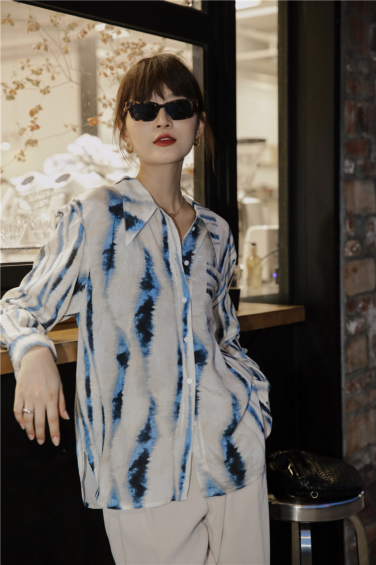 Blue Striped Print Long Sleeve Blouse Women Top And White Ladies Button Up Shirt Korean Fashion Clothing 210427