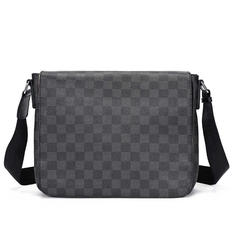 Vintage Plaid Men Handbag Leather Briefcase Messenger for Men Business Shoulder Male Laptop Crossbody Designer Bag
Vintage Plaid Men Handbag Leather Briefcase Messenger for Men Business Shoulder Male Laptop Crossbody Designer Bag