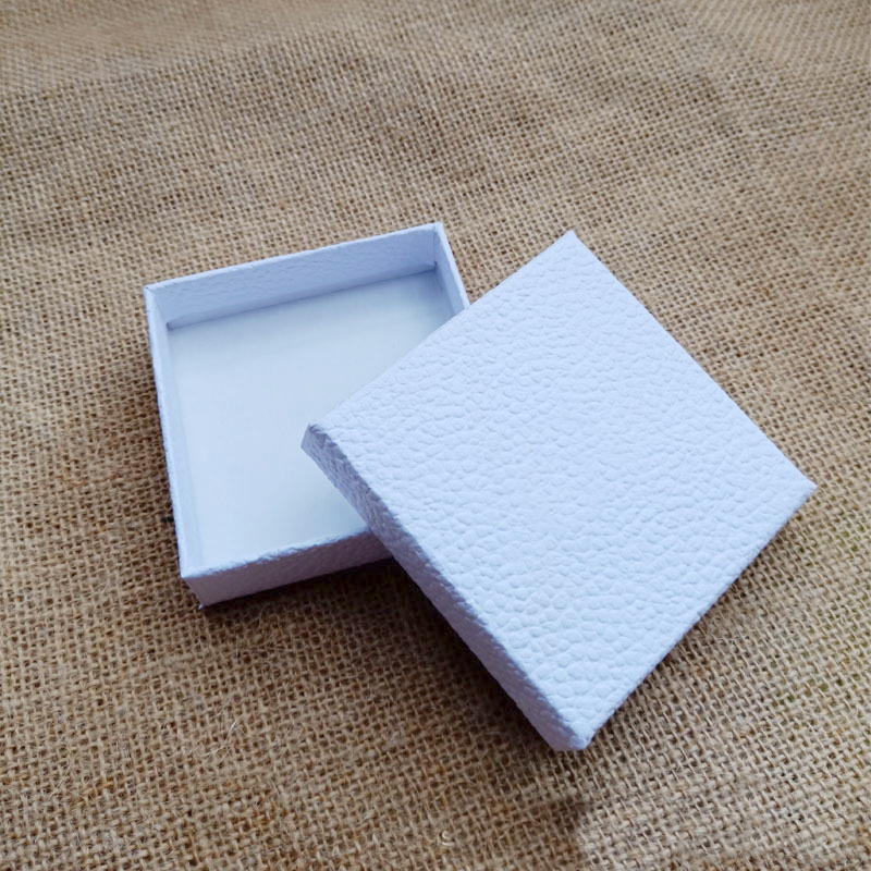 2022 Jewelry Sets D Letter Necklace Bracelet Earrings Ring Sets Box Dust Bag Gift Bag (Match the store Items sales,Not sold individual)
2022 Jewelry Sets D Letter Necklace Bracelet Earrings Ring Sets Box Dust Bag Gift Bag (Match the store Items sales,Not sold individual)