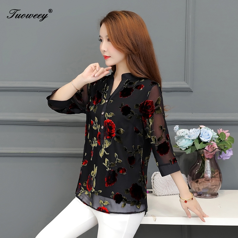 5XL Plus Size hollow out lace patchwork Women Blouses Fashion autumn 3/4 Sleeve loose Floral Long Shirt Female sexy tops 210317