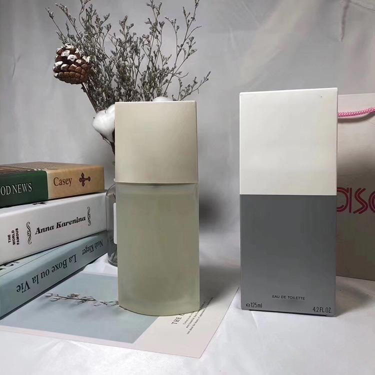 High-end perfume for man lasting fragrance fresh Elegant and clean Eau de Toilette male brand EDT 125ML free delivery
High-end perfume for man lasting fragrance fresh Elegant and clean Eau de Toilette male brand EDT 125ML free delivery