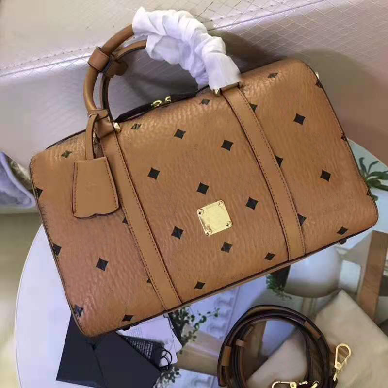 High-quality travel women's leather shoulder bags, YKK zipper copper metal classic Boston bag 6211
High-quality travel women's leather shoulder bags, YKK zipper copper metal classic Boston bag 6211