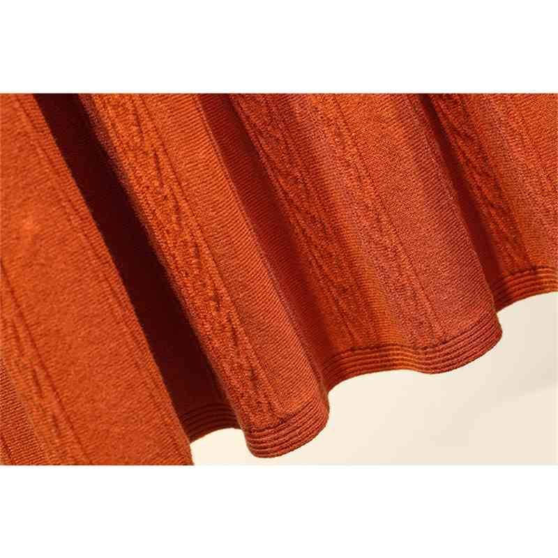 Vintage Winter Women thick sweater skirt Elastic High Waist Pleated Midi knitted Skirt female solid Plus size elegant Skirts 210520