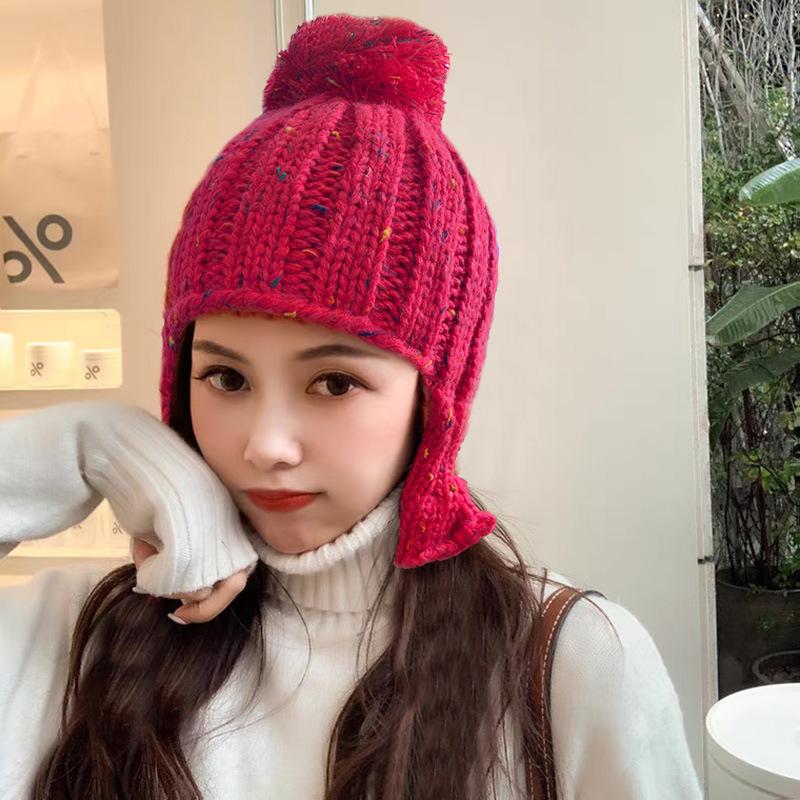 Berets 1PC Winter Woolen Hat Woman Outdoor Hooded Cap Warm Thick Knitted Ear Protection Hairball Fashion Hedging Cold Felt
Berets 1PC Winter Woolen Hat Woman Outdoor Hooded Cap Warm Thick Knitted Ear Protection Hairball Fashion Hedging Cold Felt