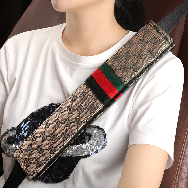 2PC Car accessories seat belt Flax Material Safety Shoulder Cover Breathable Protection Seater Belts Padding Pad Auto Interior Decor
2PC Car accessories seat belt Flax Material Safety Shoulder Cover Breathable Protection Seater Belts Padding Pad Auto Interior Decor