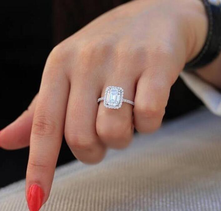 Sparkling Jewelry 100% Real 925 Sterling Silver Emerald Cut White Topaz CZ Diamond Gemstones Promise Women Wedding Ring wjl3063, Slivery;golden
Sparkling Jewelry 100% Real 925 Sterling Silver Emerald Cut White Topaz CZ Diamond Gemstones Promise Women Wedding Ring wjl3063, Slivery;golden