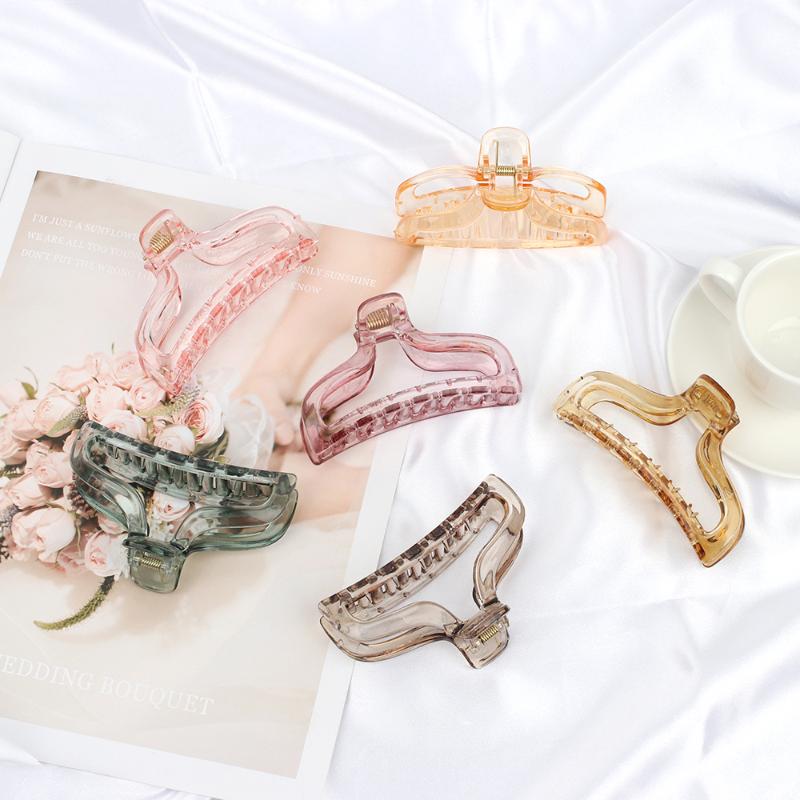 Hair Accessories 4 Inch Transparent Gripping Clip Women Girl Plastic Solid Color Plate Fashion Gift Akcesoria Do Wlosow
Hair Accessories 4 Inch Transparent Gripping Clip Women Girl Plastic Solid Color Plate Fashion Gift Akcesoria Do Wlosow