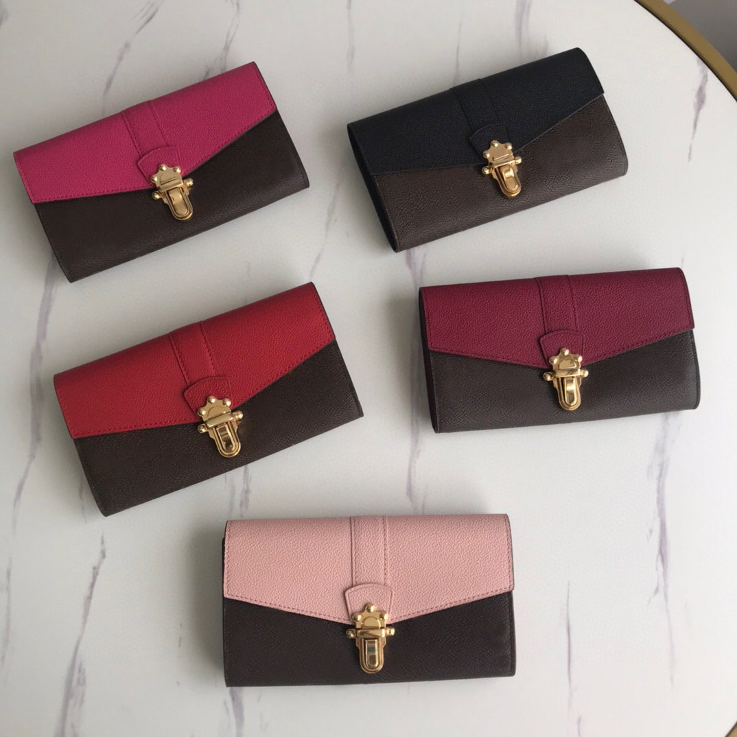 2021 Fashion flowers designers wallets luxurys Mens Womens leather Clutch Bags High Quality Classic coin Purse With Original Box checked Card Holder 64449 CLAPTON, Not a product (extra freight)
2021 Fashion flowers designers wallets luxurys Mens Womens leather Clutch Bags High Quality Classic coin Purse With Original Box checked Card Holder 64449 CLAPTON, Not a product (extra freight)