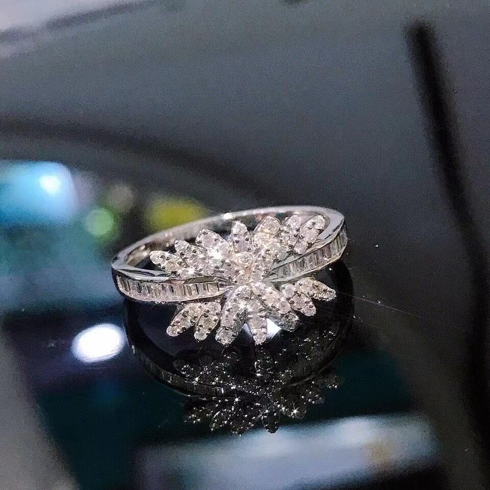 2021 Unique Lab Moissanite Promise ring 925 Sterling silver Engagement Wedding Band Rings for women Bridal Finer Jewelry