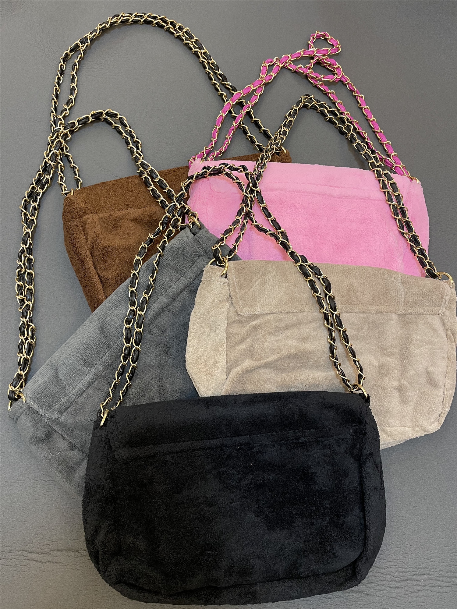 Fashion Makeup bag With Chain Classic Pattern 6 Colors Vintage Party case Flannel HandBag Lady Plush Storage pouch
Fashion Makeup bag With Chain Classic Pattern 6 Colors Vintage Party case Flannel HandBag Lady Plush Storage pouch