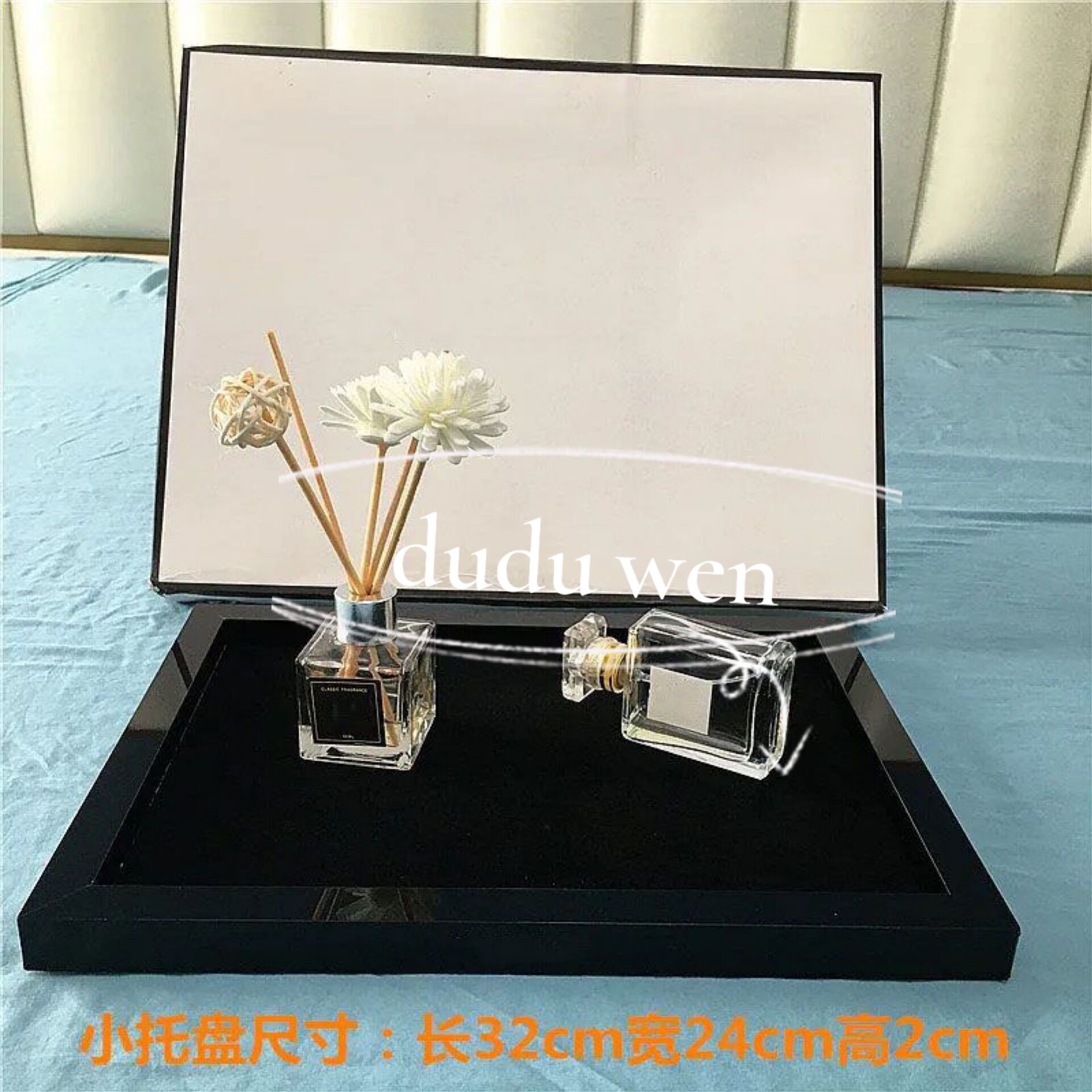 38x29x5.5cm fashion tray box with velvet mat letter Acrylic storage Cosmetic Storage classic makeup or candle Organizer gift whitebox, Black
38x29x5.5cm fashion tray box with velvet mat letter Acrylic storage Cosmetic Storage classic makeup or candle Organizer gift whitebox, Black