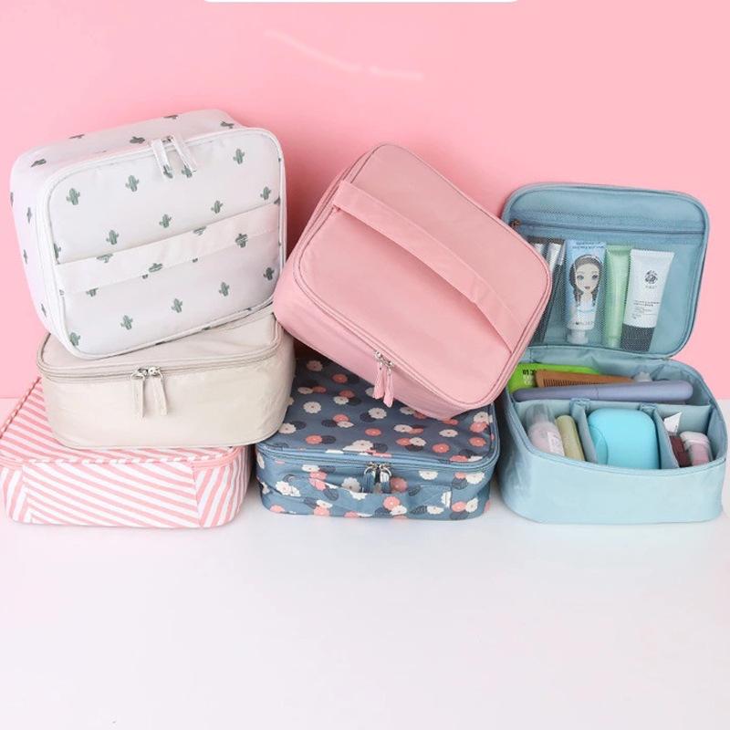 Duoge Make-up Bag Hand Carry Oxford Cloth Multifunctional Travel Storage Portable Large Capacity Wash Bags Cosmetic & Cases, A light blue flower
Duoge Make-up Bag Hand Carry Oxford Cloth Multifunctional Travel Storage Portable Large Capacity Wash Bags Cosmetic & Cases, A light blue flower