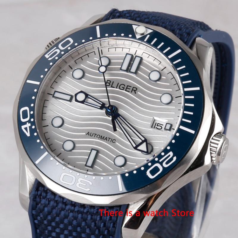 Wristwatches 41mm Automatic Mechanical Men Watch Rubber Strap Luminous Waterproof Military Calendar Wristwatch, No8
Wristwatches 41mm Automatic Mechanical Men Watch Rubber Strap Luminous Waterproof Military Calendar Wristwatch, No8