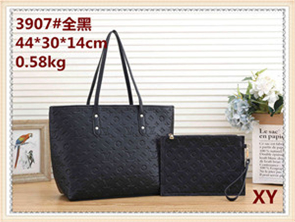 VUTTON Handbags Shoulder Bags Women Leather Luxury Designer Handbag Female Fashion Messenger Purse Lady ToteLV
Louis
B, Red;black
VUTTON Handbags Shoulder Bags Women Leather Luxury Designer Handbag Female Fashion Messenger Purse Lady ToteLV
Louis
B, Red;black