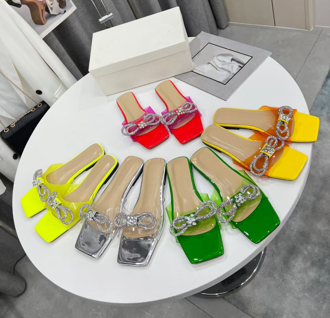 Transparent slippers fashion designer shoes summer flat bottom PVC slide bow diamond shoes indoor beach comfortable luxury send box size 35-42, Fluorescent yellow
Transparent slippers fashion designer shoes summer flat bottom PVC slide bow diamond shoes indoor beach comfortable luxury send box size 35-42, Fluorescent yellow