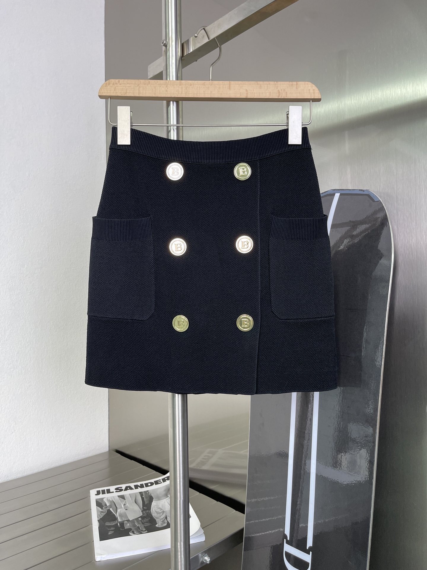 2021 Spring Summer Autumn Winter Designer A Skirts Gorgeous Fashion Brand Same Style Women' Clothing 0605-23, Black
2021 Spring Summer Autumn Winter Designer A Skirts Gorgeous Fashion Brand Same Style Women' Clothing 0605-23, Black
