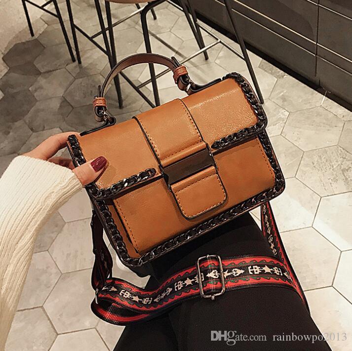 outlet women handbag street trend chain decoration women shoulder bag comfortable wide shoulder strap fashion bag vintage rivet bag
outlet women handbag street trend chain decoration women shoulder bag comfortable wide shoulder strap fashion bag vintage rivet bag