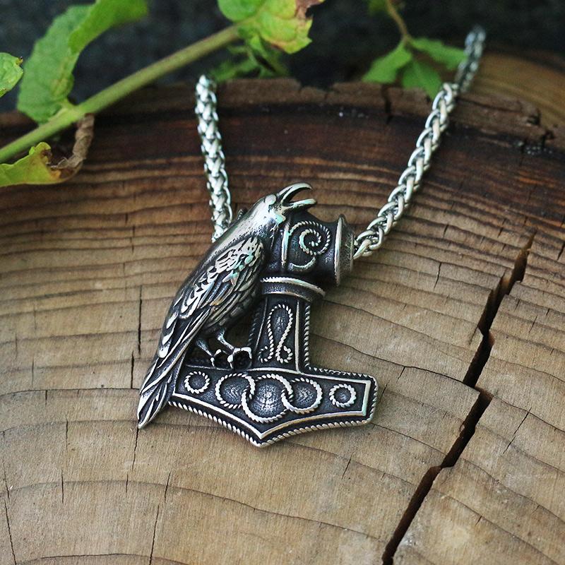 Pendant Necklaces 1pcs Men Stainless Steel Viking Raven Nordic Pagan Necklace Raven's Mjolnir Hammer
Pendant Necklaces 1pcs Men Stainless Steel Viking Raven Nordic Pagan Necklace Raven's Mjolnir Hammer